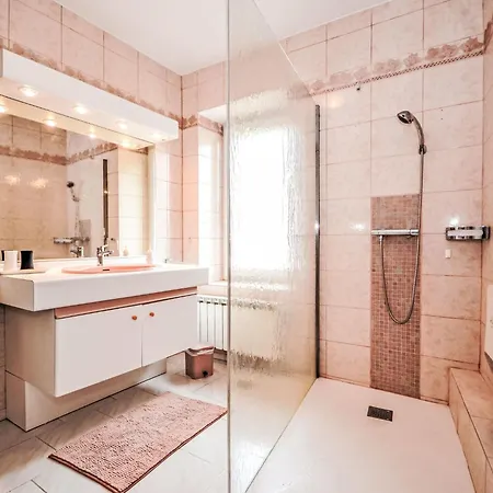 Le Jardin By Interhome Tatil Evi Bernis