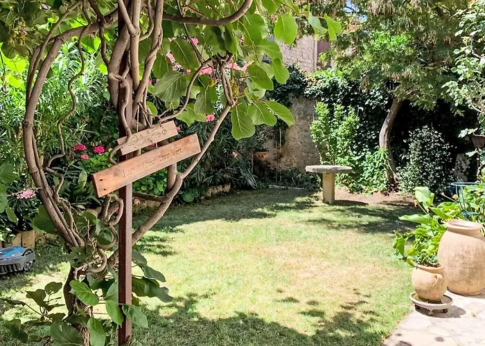 Le Jardin By Interhome Bernis