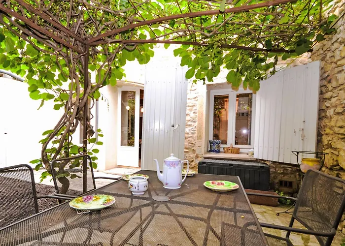 Le Jardin By Interhome Bernis